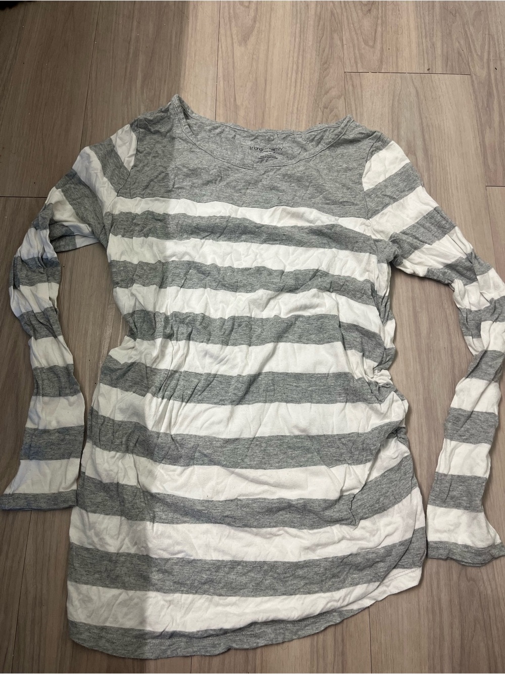 Liz Lange Gray and White Striped Long-Sleeve Maternity Top